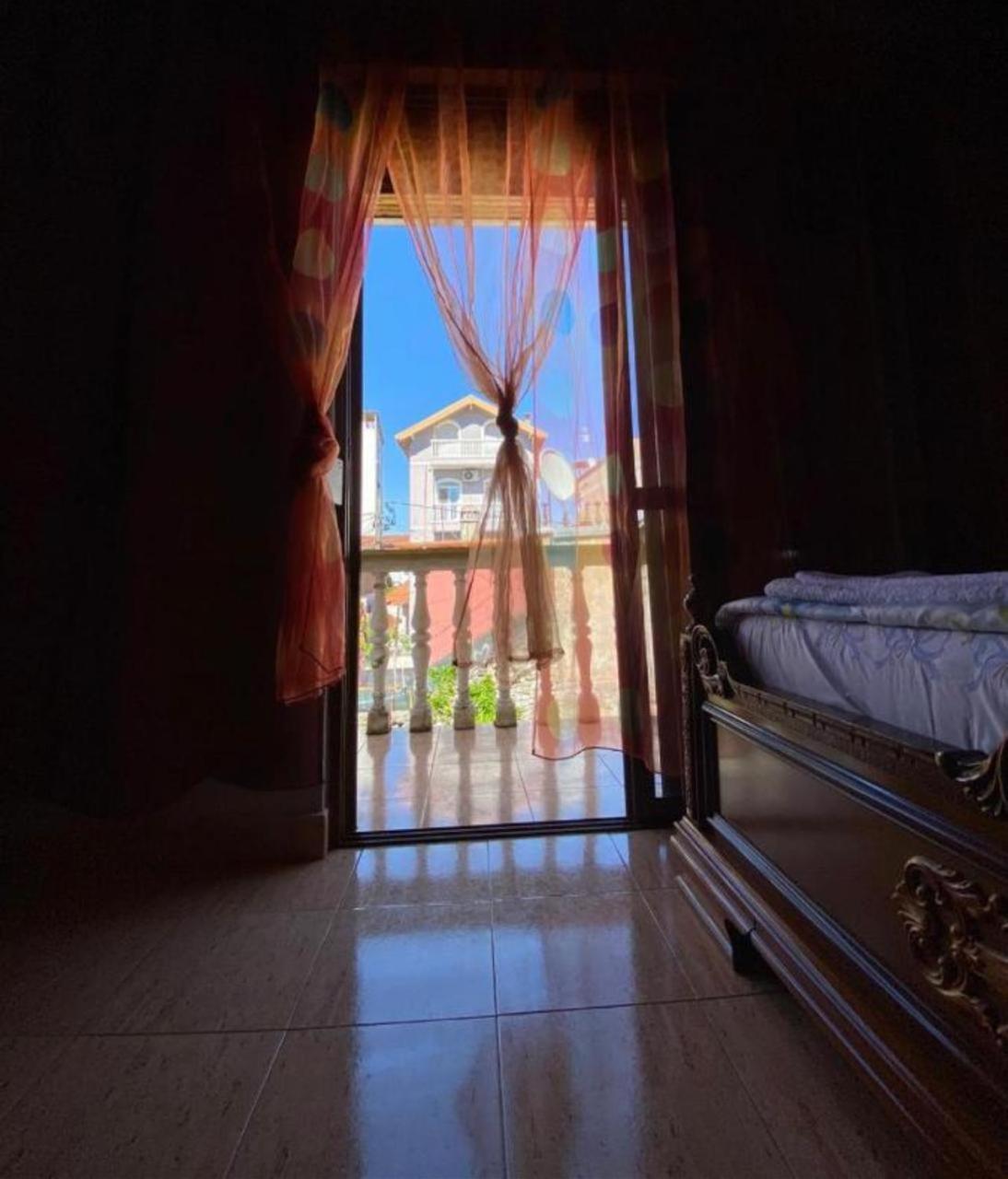 Gather Inn Guest House Shkodër Esterno foto
